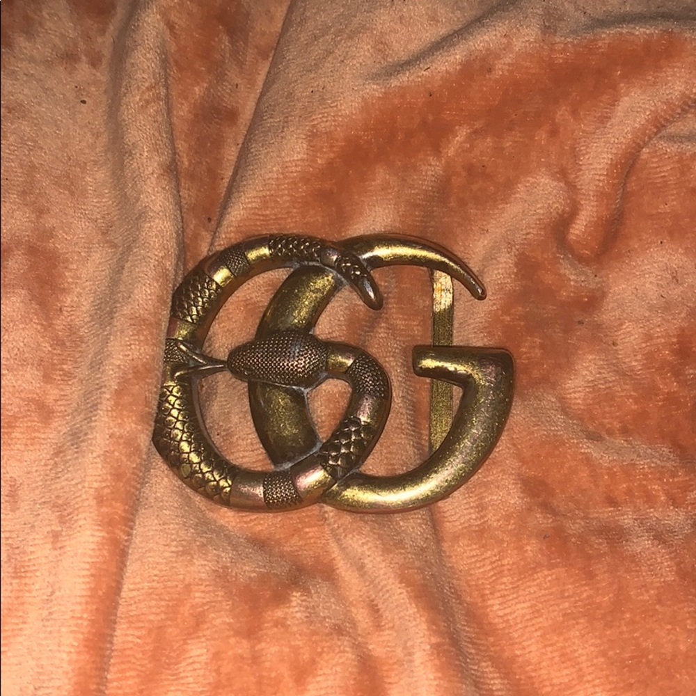 Buckle peace
